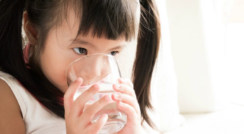 アルカリイオン水は赤ちゃんによくない！下痢だけじゃない病気を引き起こす